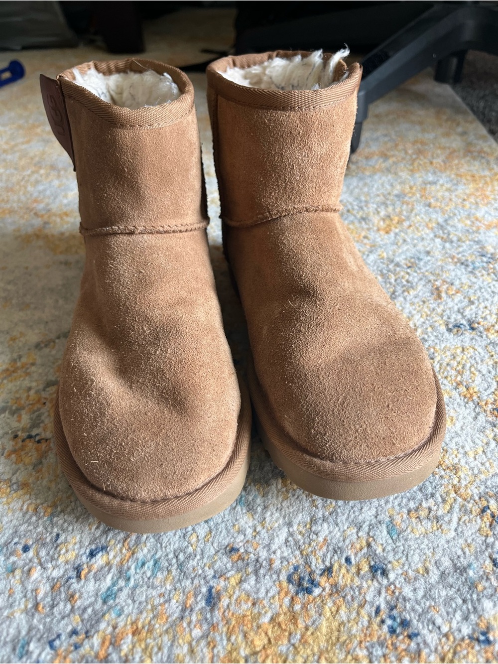 UGG Classic Mini Bailey Zip Boot size 7